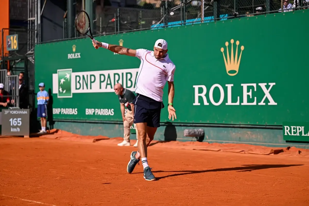 grigor-dimitrow-o-kontuzji-na-wimbledonie-czesciowe-zerwanie-miesnia-piersiowego-i-operacja