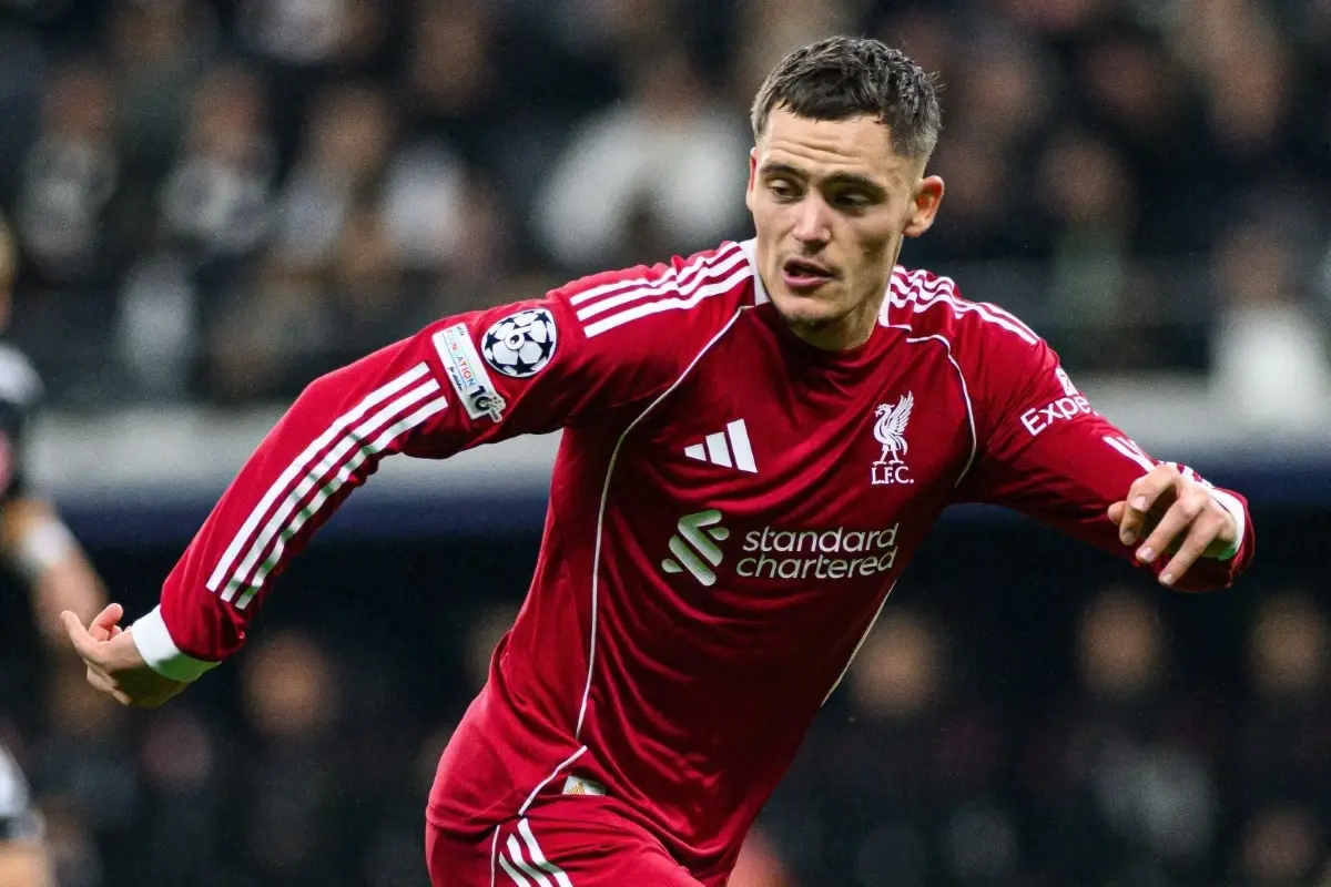 florian-wirtz-nie-zagra-w-meczu-liverpoolu-z-west-hamem-slot-potwierdza-problem-z-plecami